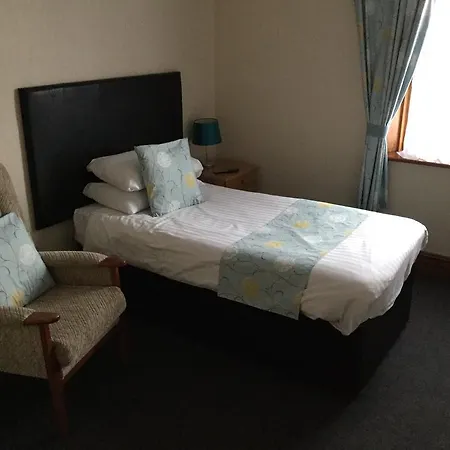 Woodlands Guest House-3