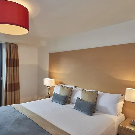 Fountain Court Apartments - Eq2-2