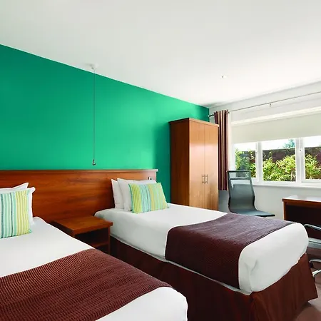 Gateway To Wales Hotel & Leisure Club-3