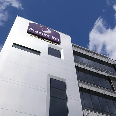 Premier Inn London Ealing-2