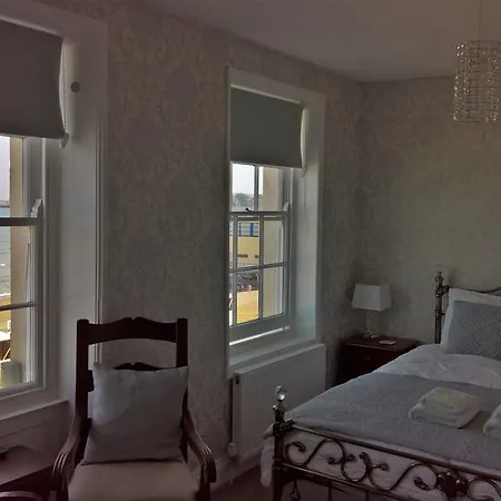 Seasons Guest House-3