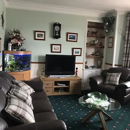Hawthorn Lodge Guest House-3