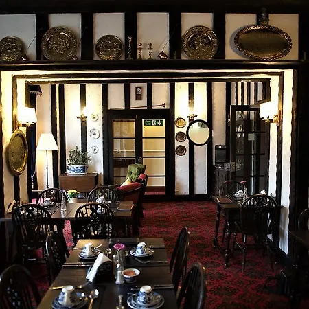 Hamilton Court Hotel-2