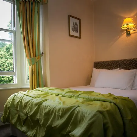 Beechwood Close-2