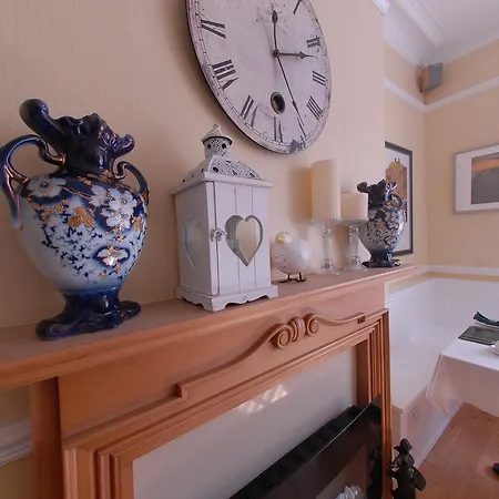 Chiltern Guest House-2