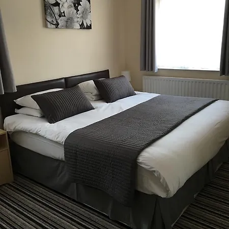Alder Lodge-2