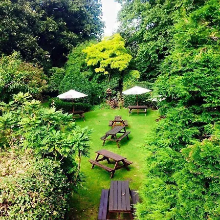 The Red Lion Inn & Restaurant-2