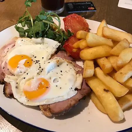 The Red Lion Inn & Restaurant-3