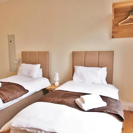 Central Studios Gloucester Place By Roomsbooked-2