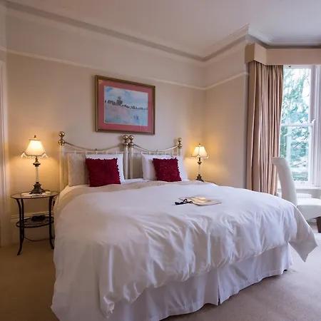 Alpine Lodge Guest House-3