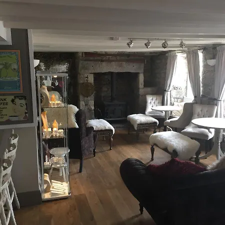 Coach And Horses Inn-2
