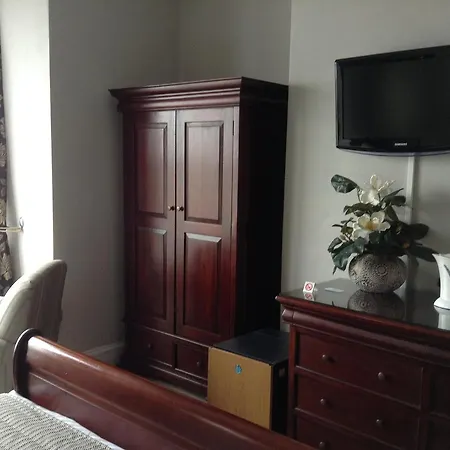 Endeavour Guest House-3