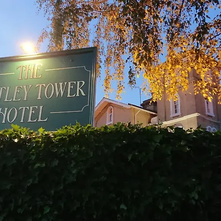Bentley Tower Hotel-3