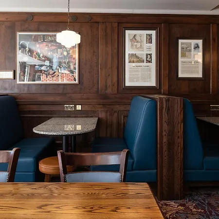 Thomas Ingoldsby Wetherspoon-3