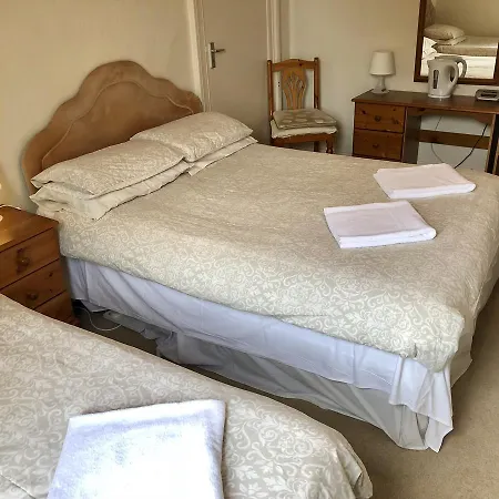 Errolbank Guest House-2