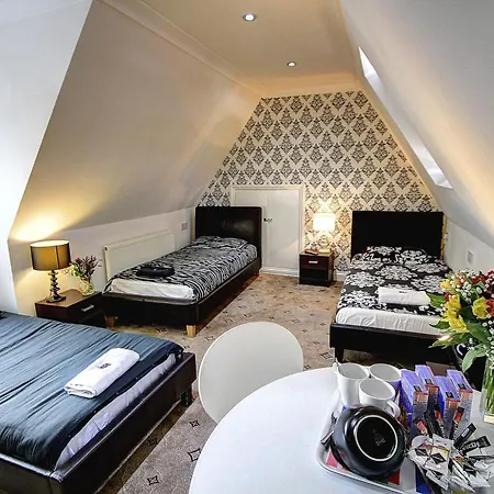 Beaconsfield Hotel-3