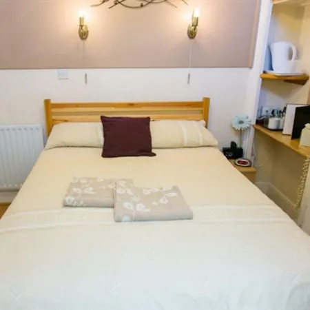 Blakeney Guest House-2