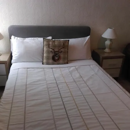The New Beehive Inn-3