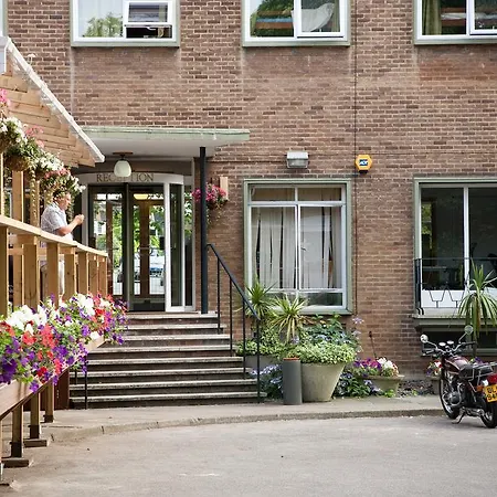 Palmers Lodge Hillspring At Willesden Green-2