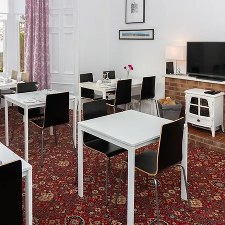 Strathdon Guest House-3