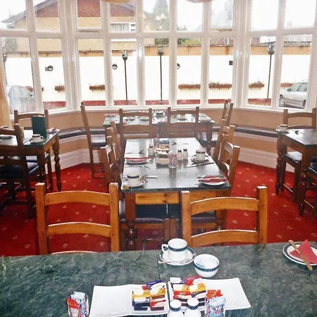 Alton Lodge-2