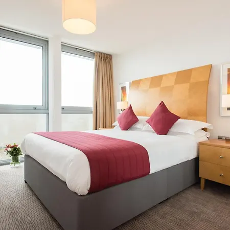 Premier Suites Nottingham-3