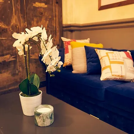 Frederick Street Townhouse-2
