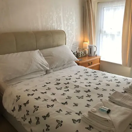 The Acorn Lodge-2