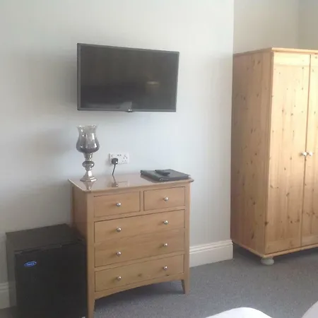 Endeavour Guest House-2