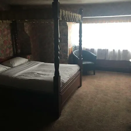 Sparkle Hotel-2