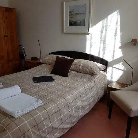 Burnside Guest House-3