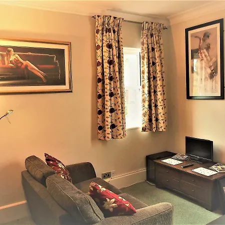 Telford House-3