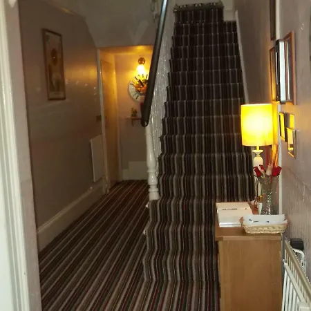 Ashfield Guest House-2