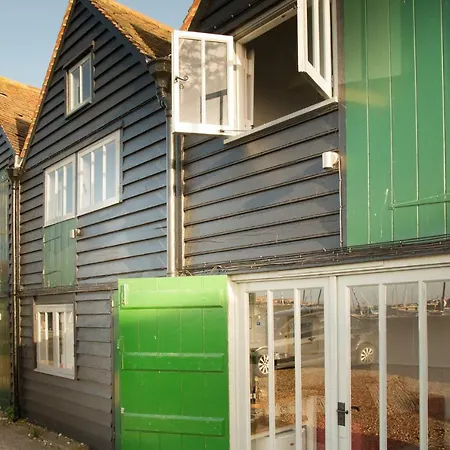 Whitstable Fisherman'S Huts-3