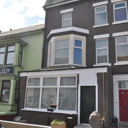 Olive Lodge Blackpool-3