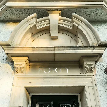 Forty Winks Guest House & Residence-2