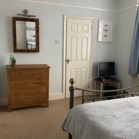 Burlington House Guest House-2