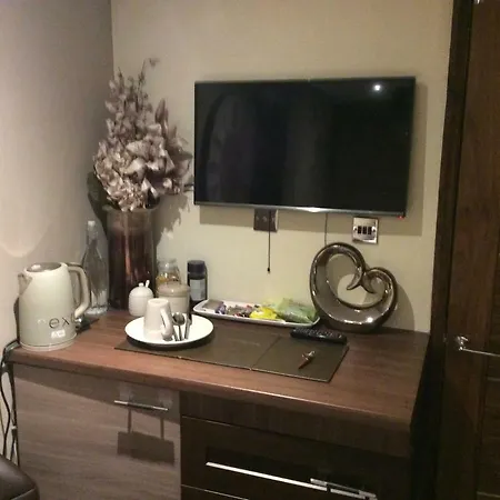 Luxury Living 1-3