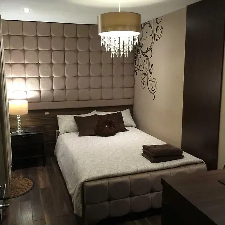 Luxury Living 1-2