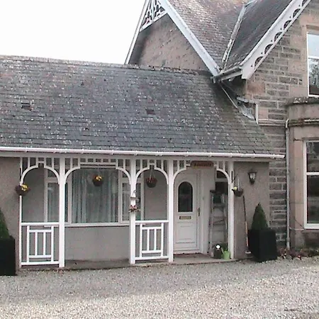 Avondale House-3