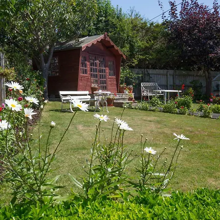 Eypeleaze B&B-3