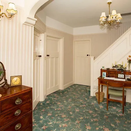 Eypeleaze B&B-2