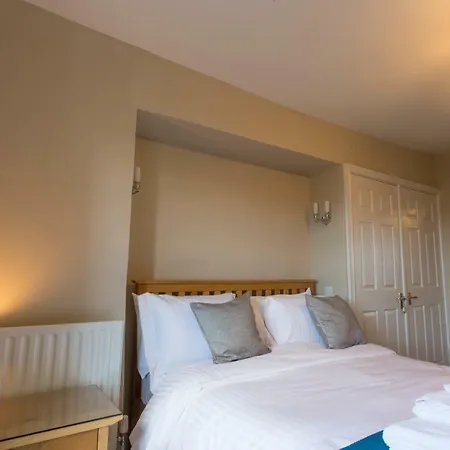 The Wheatsheaf Hotel-3