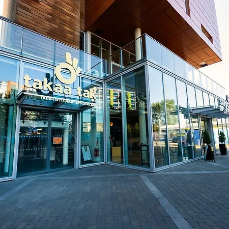 Staycity Aparthotels London Heathrow-2