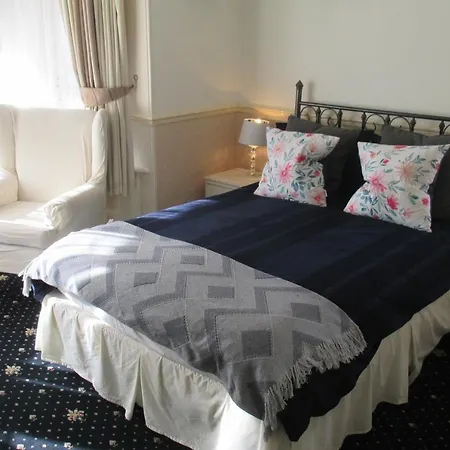 Crown Lodge-2