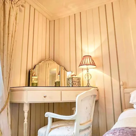 Bessiestown Country Guesthouse-2