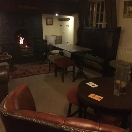 White Horse Inn Pulverbatch-2