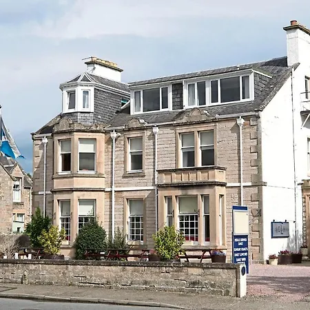 Clubhouse B& B-2