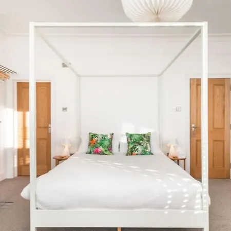 Cliftonville Townhouse-2