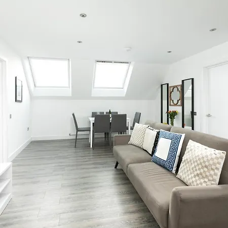 Reading Kings Road Lodge By Creatick Apartments-2